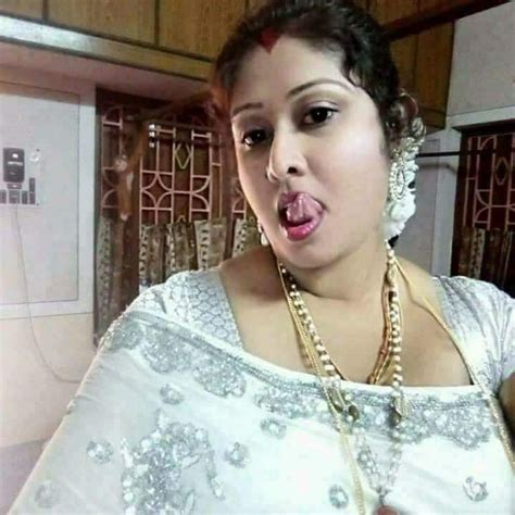 sex aunty new videos|Indian Aunty Porn Videos 